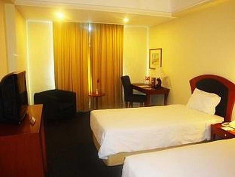 Arcadia Surabaya Hotel Exterior foto